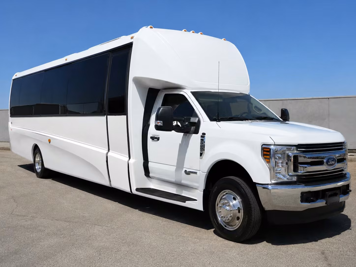20 passenger minibus