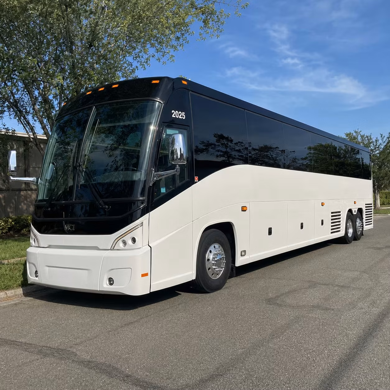 planning a multi day long distance trip from sterling heights busrentalsterlingheights com makes it easy