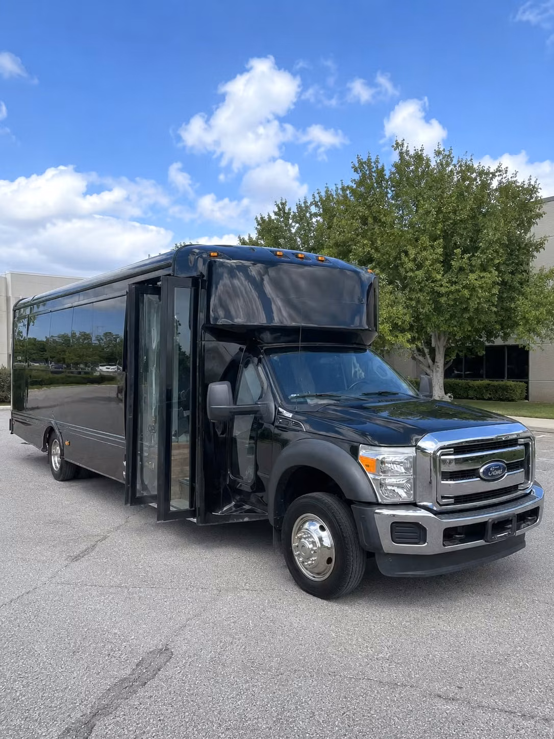 wedding bus rentals in sterling heights